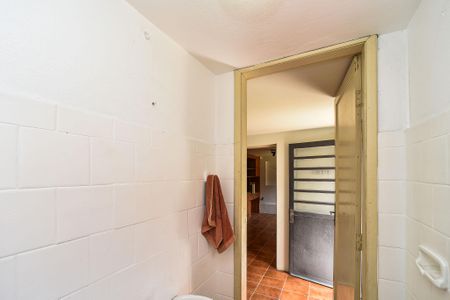 Casa à venda com 300m², 3 quartos e 2 vagasBanheiro de serviço