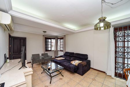 Casa à venda com 300m², 3 quartos e 2 vagasSala