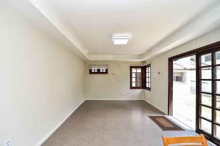 Casa à venda com 300m², 3 quartos e 2 vagasEspaço Gourmet