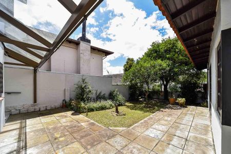 Casa à venda com 300m², 3 quartos e 2 vagasQuintal
