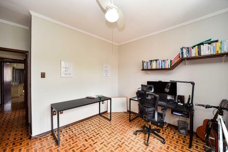 Casa à venda com 300m², 3 quartos e 2 vagasQuarto