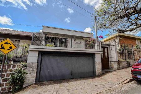 Casa à venda com 300m², 3 quartos e 2 vagasFachada