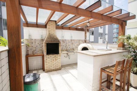 Apartamento à venda com 120m², 4 quartos e 2 vagasÁrea comum - Churrasqueira