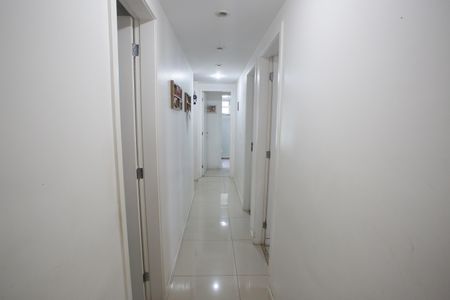 Apartamento à venda com 120m², 4 quartos e 2 vagasCorredor