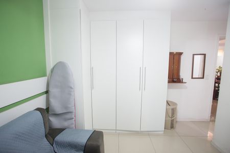 Apartamento à venda com 120m², 4 quartos e 2 vagasQuarto Suíte 1