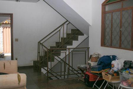 Casa à venda com 400m², 4 quartos e 10 vagas Casa à venda com 400m², 4 quartos e 10 vagassala