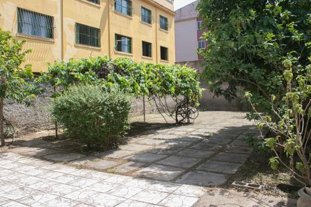 Casa à venda com 400m², 4 quartos e 10 vagas Casa à venda com 400m², 4 quartos e 10 vagasQuintal