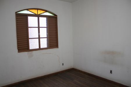 Casa à venda com 400m², 4 quartos e 10 vagas Casa à venda com 400m², 4 quartos e 10 vagasQuarto 3