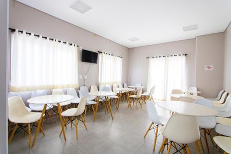 Apartamento à venda com 60m², 3 quartos e 2 vagas Apartamento à venda com 60m², 3 quartos e 2 vagasÁrea comum - Salão de festas