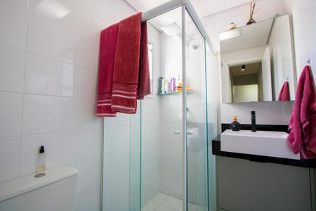 Apartamento à venda com 60m², 3 quartos e 2 vagas Apartamento à venda com 60m², 3 quartos e 2 vagasBanheiro