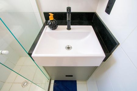 Apartamento à venda com 60m², 3 quartos e 2 vagas Apartamento à venda com 60m², 3 quartos e 2 vagasBanheiro