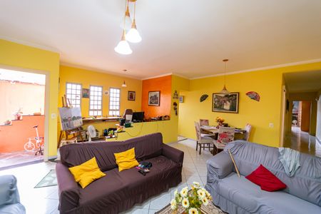 Sala de casa à venda com 2 quartos, 240m² em Cangaiba, São Paulo