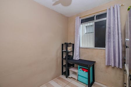 Quarto 2 de apartamento para alugar com 2 quartos, 40m² em Jardim Dona Leopoldina, Porto Alegre