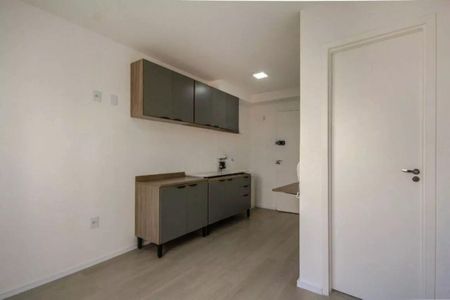 Cozinha de kitnet/studio para alugar com 1 quarto, 17m² em Vila Mangalot, São Paulo