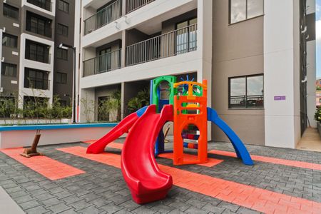 Apartamento para alugar com 38m², 2 quartos e sem vaga Apartamento para alugar com 38m², 2 quartos e sem vagaÁrea comum - Playground