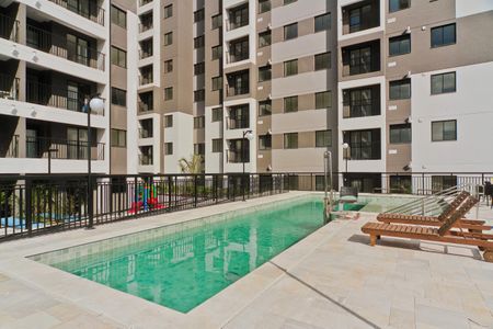 Apartamento para alugar com 38m², 2 quartos e sem vaga Apartamento para alugar com 38m², 2 quartos e sem vagaÁrea comum - Piscina