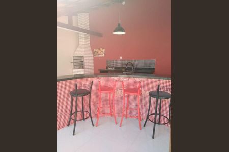 Casa à venda com 212m², 4 quartos e 2 vagasÁrea Externa