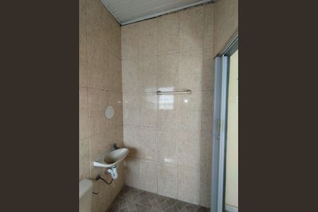 Banheiro - torneira de casa à venda com 4 quartos, 300m² em Vila Moinho Velho, São Paulo
