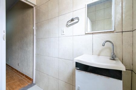 Casa para alugar com 55m², 2 quartos e sem vagaBanheiro