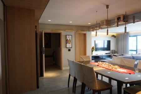 Apartamento à venda com 200m², 3 quartos e 3 vagasSala