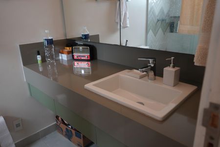 Apartamento à venda com 200m², 3 quartos e 3 vagasBanheiro da Suíte 2