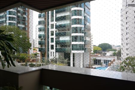 Apartamento à venda com 200m², 3 quartos e 3 vagasSacada