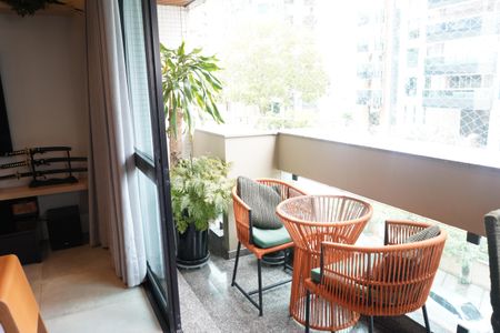 Apartamento à venda com 200m², 3 quartos e 3 vagasSacada