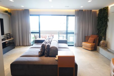 Sala de apartamento à venda com 3 quartos, 200m² em Vila Regente Feijó, São Paulo
