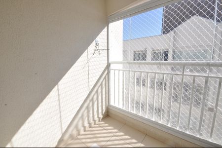 Apartamento à venda com 66m², 2 quartos e 2 vagasSacada da Sala