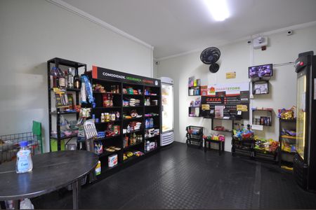 Apartamento à venda com 66m², 2 quartos e 2 vagasMini Market