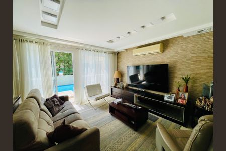 Sala de TV de casa de condomínio à venda com 3 quartos, 247m² em Jardim Paraventi, Guarulhos