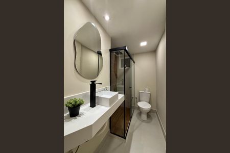 Apartamento à venda com 85m², 2 quartos e sem vaga Apartamento à venda com 85m², 2 quartos e sem vagaBanheiro da Suíte