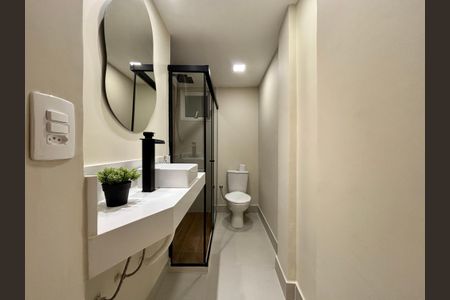 Apartamento à venda com 85m², 2 quartos e sem vaga Apartamento à venda com 85m², 2 quartos e sem vagaBanheiro da Suíte