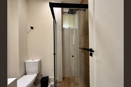 Apartamento à venda com 85m², 2 quartos e sem vaga Apartamento à venda com 85m², 2 quartos e sem vagaBanheiro social
