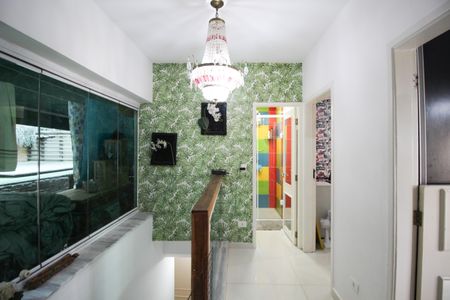 Casa à venda com 190m², 3 quartos e 3 vagas Casa à venda com 190m², 3 quartos e 3 vagasCorredor