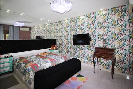 Casa à venda com 190m², 3 quartos e 3 vagas Casa à venda com 190m², 3 quartos e 3 vagasSuíte