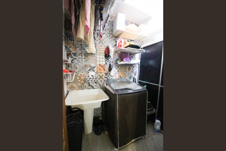 Casa à venda com 190m², 3 quartos e 3 vagas Casa à venda com 190m², 3 quartos e 3 vagasÁrea de Serviço