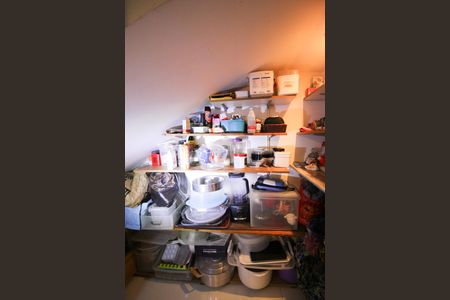 Casa à venda com 190m², 3 quartos e 3 vagas Casa à venda com 190m², 3 quartos e 3 vagasDespensa