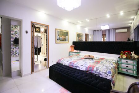 Casa à venda com 190m², 3 quartos e 3 vagas Casa à venda com 190m², 3 quartos e 3 vagasSuíte