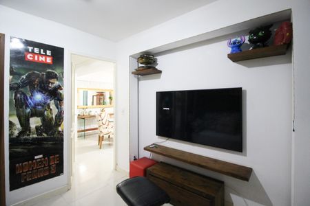 Casa à venda com 190m², 3 quartos e 3 vagas Casa à venda com 190m², 3 quartos e 3 vagasSala de TV