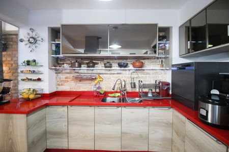 Casa à venda com 190m², 3 quartos e 3 vagas Casa à venda com 190m², 3 quartos e 3 vagasCozinha