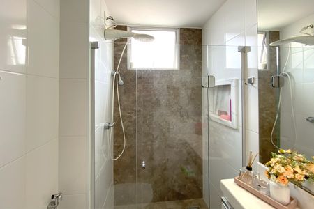 Apartamento para alugar com 240m², 4 quartos e 3 vagasBanheiro