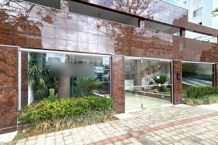 Apartamento para alugar com 240m², 4 quartos e 3 vagasFachada