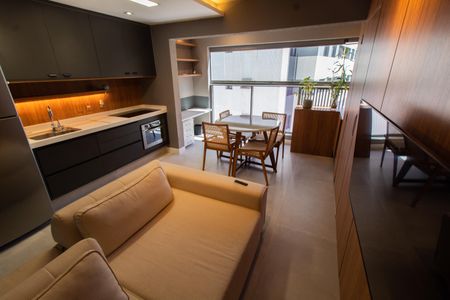 Sala de apartamento para alugar com 1 quarto, 40m² em Cambuí, Campinas