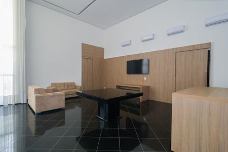 Apartamento para alugar com 70m², 1 quarto e 2 vagas Apartamento para alugar com 70m², 1 quarto e 2 vagasÁrea comum - Salão de festas
