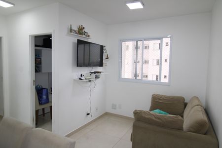 Sala / Cozinha / Área de Serviço de apartamento para alugar com 2 quartos, 42m² em Vila Nova Cachoeirinha, São Paulo