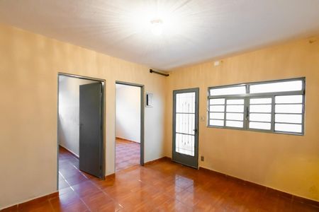 Sala de casa para alugar com 2 quartos, 110m² em Vila Bauab, São Paulo