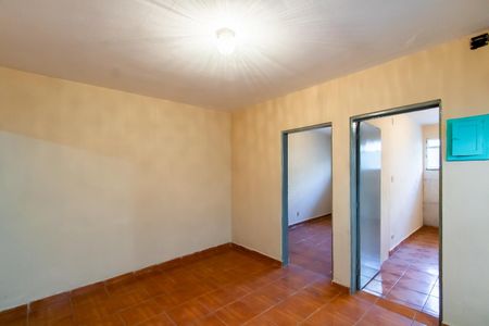 Sala de casa para alugar com 2 quartos, 110m² em Vila Bauab, São Paulo