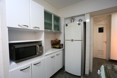 Apartamento à venda com 129m², 3 quartos e 2 vagasCozinha