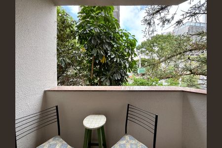 Apartamento para alugar com 130m², 3 quartos e 2 vagasSacada Suíte